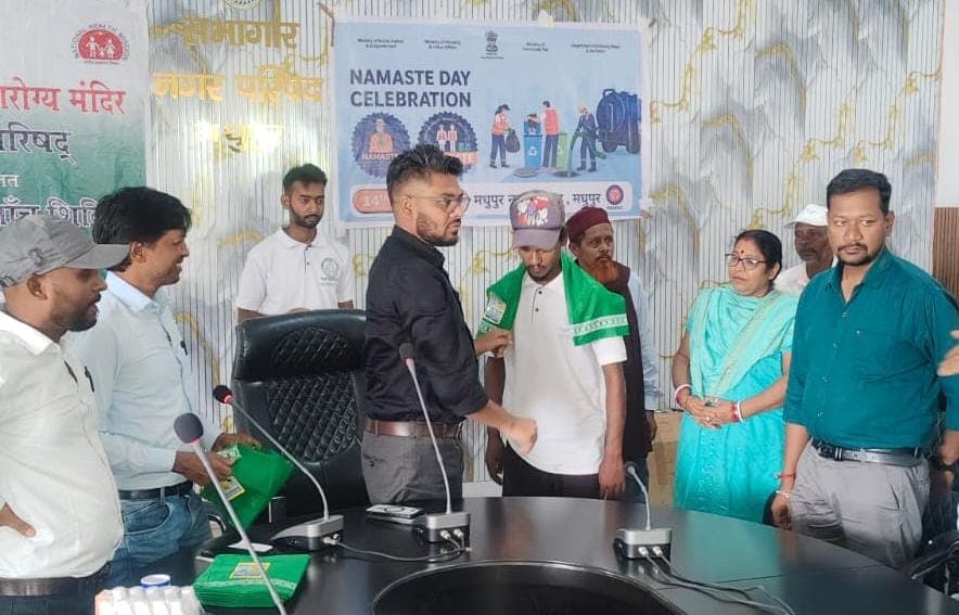 नमस्ते योजना से सफाई मित्रों को मिलेगा सुरक्षा कवच : सुरेंद्र किस्कू