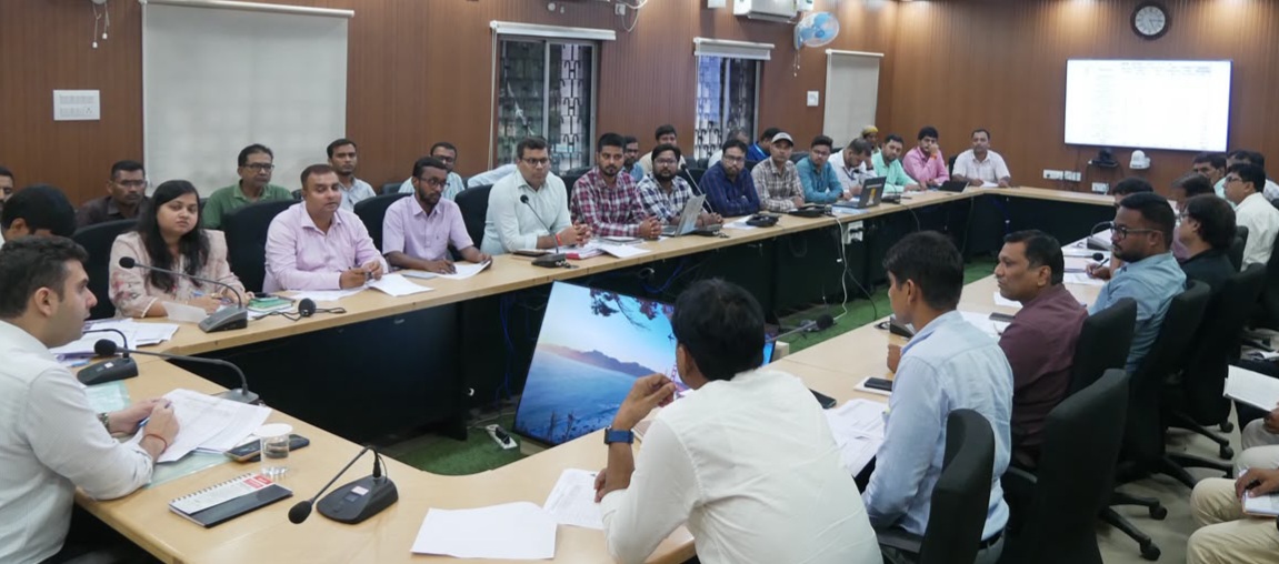 लोन में देरी पर डीएम का बड़ा एक्शन, छह बैंकों से मांगा स्पष्टीकरण