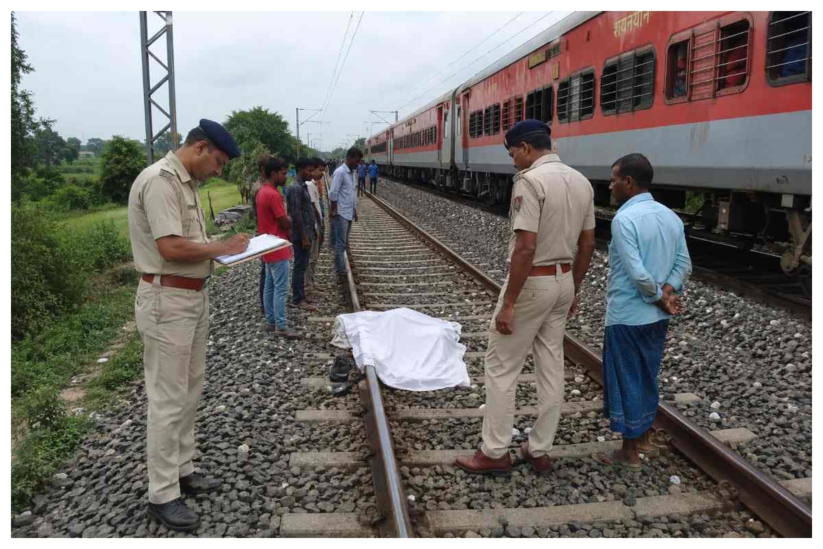 घर लौटने से पहले ही खत्म हो गया सफर, जाले के युवक की साबरमती एक्सप्रेस से गिरकर मौत घर लौटने से पहले ही खत्म हो गया सफर, जाले के युवक की साबरमती एक्सप्रेस से गिरकर मौत