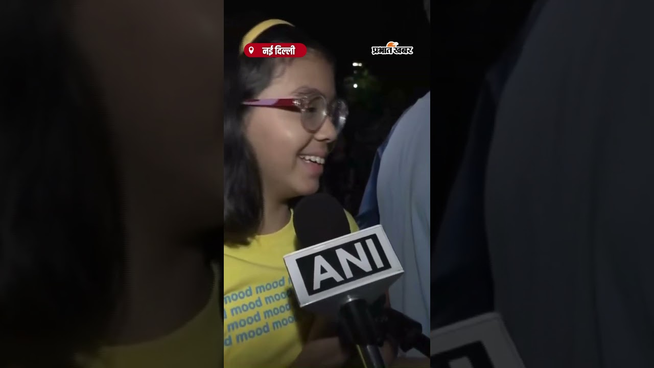 Blood Moon ने आसमान में बिखेरी लाली, Delhi में दिखा अनोखा नजारा