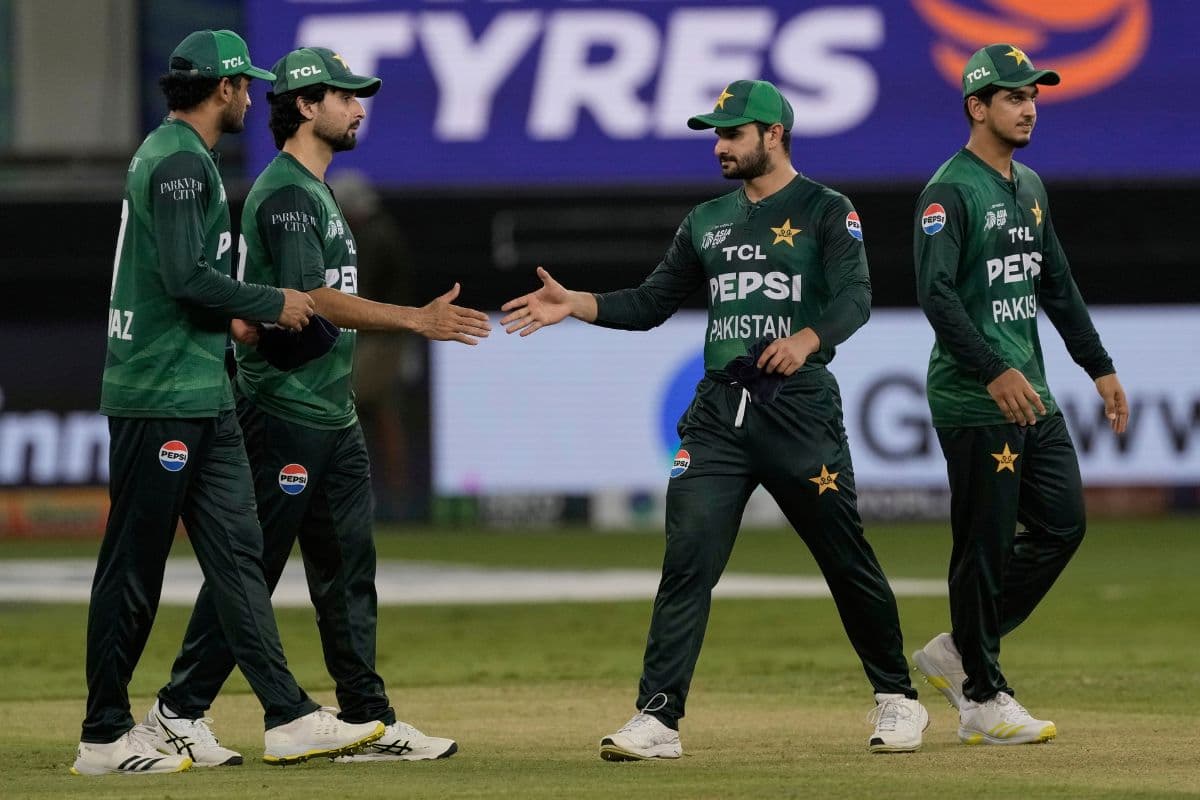 Asia Cup: UAE के खिलाफ जीत के बावजूद पाकिस्तान को फटकार, पूर्व दिग्गज ने लगाई क्लास