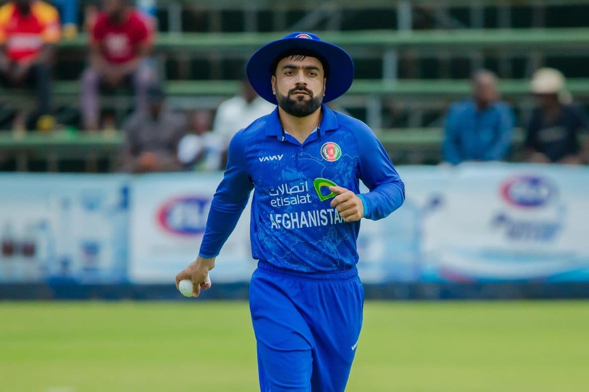Asia Cup: दुबई में रहना और सभी मैच अबुधाबी में खेलना अजीब है, राशिद खान निराश
