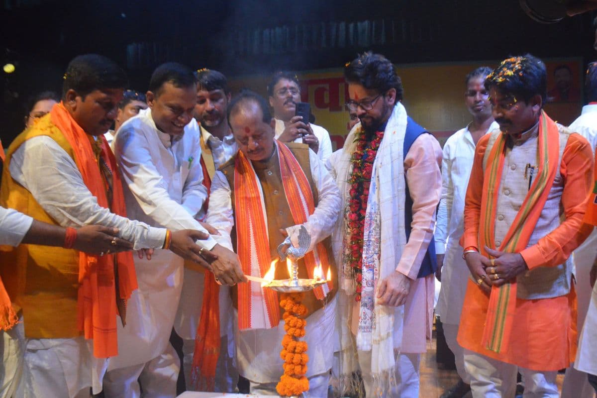 Bihar Elections 2025: जिसके नेतृत्व में कांग्रेस 90 चुनाव हारी, वो नौवीं फेल को बिहार का सीएम बनाने चले हैं, भागलपुर में बोले अनुराग ठाकुर