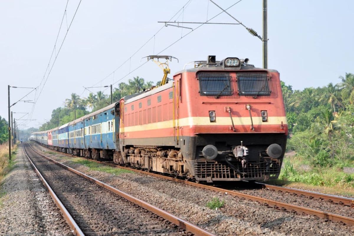 Bihar Train News: बिहार के इस जिले के लिए दिल्ली से चलेगी स्पेशल ट्रेन, जानिए रूट और टाइमिंग