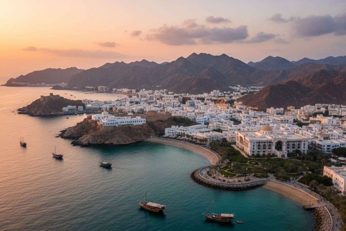 दुबई और सऊदी को पछाड़कर, यह खाड़ी देश 2025 में बना सबसे सस्ता, जानें क्यों हर कोई जाना चाहता है यहां