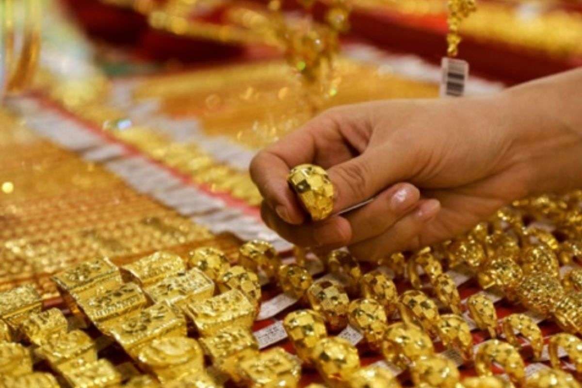 Gold Silver Rate Today: बिहार में नवरात्र के बीच सोने-चांदी के रेट ने पकड़ी रफ्तार, जानिए आज ज्वेलरी बाजार में कीमत
