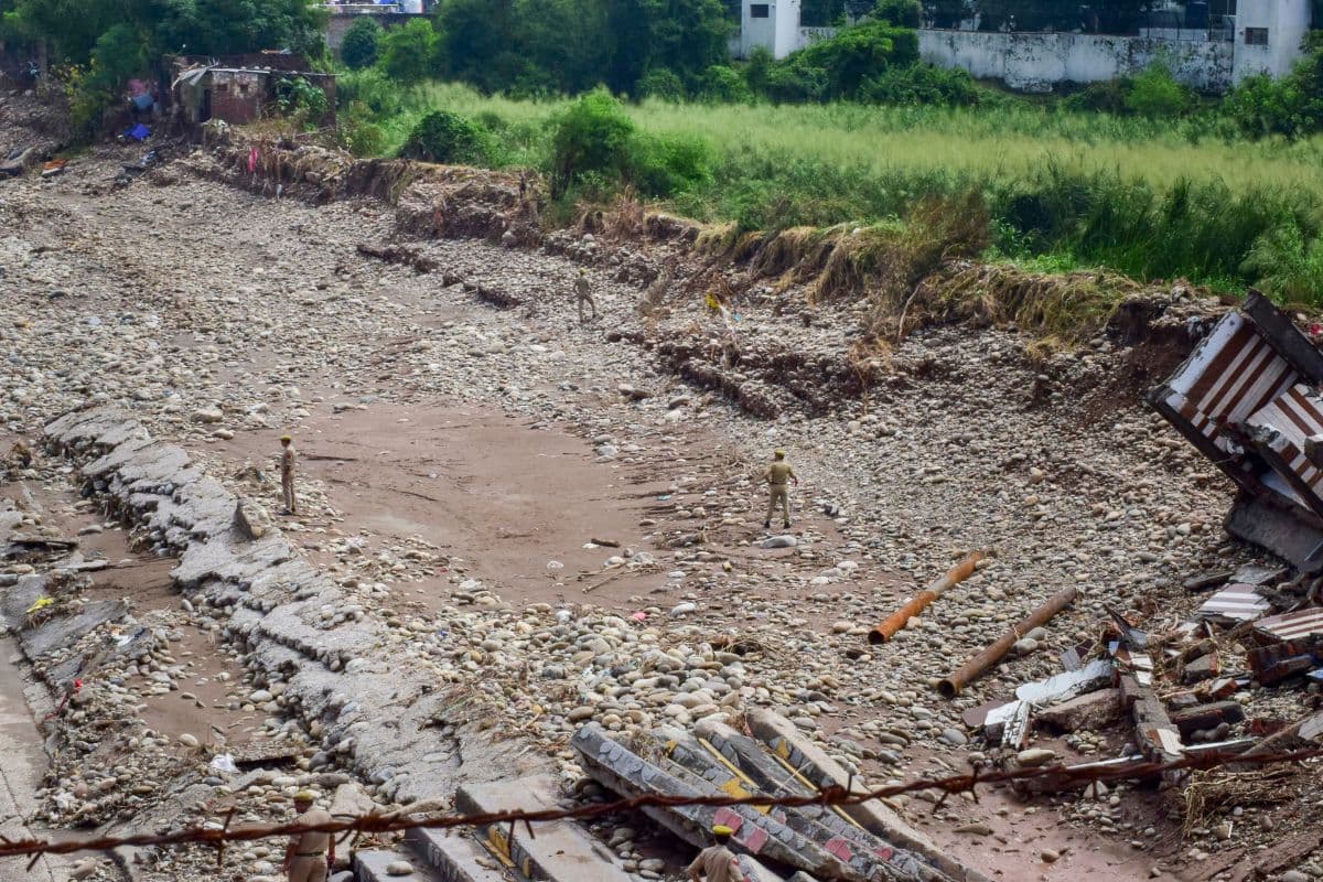 Heavy Rain Alert: भारी बारिश और बाढ़ का खतरा बरकरार, जम्मू कश्मीर में अगले 48 घंटे का अलर्ट