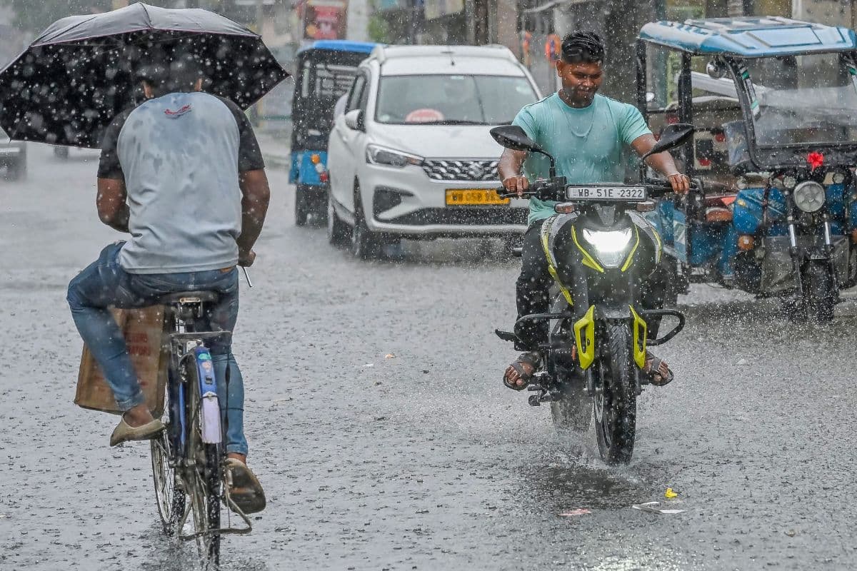 Heavy Rain Alert: 15,16,17,18,19,20,21 सितंबर बहुत भारी बारिश, गरज-चमक के साथ छींटे, जानें देशभर का मौसम