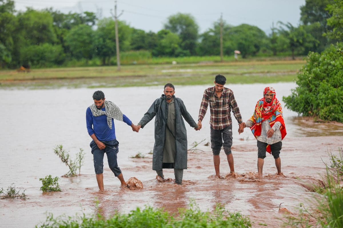 Heavy Rain Warning: 4 से 9 सितंबर तक भयंकर बारिश, 7 दिनों का अलर्ट, गरज-चमक के साथ पड़ेंगे छींटे