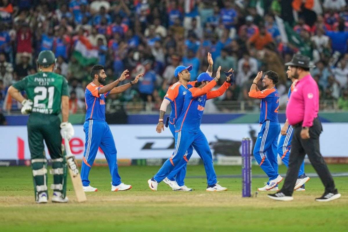 Asia Cup: भारत की जीत पर पूर्व पाकिस्तानी क्रिकेटर की आंखें हुईं नम, भर्राए गले से इस खिलाड़ी पर फोड़ा ठीकरा