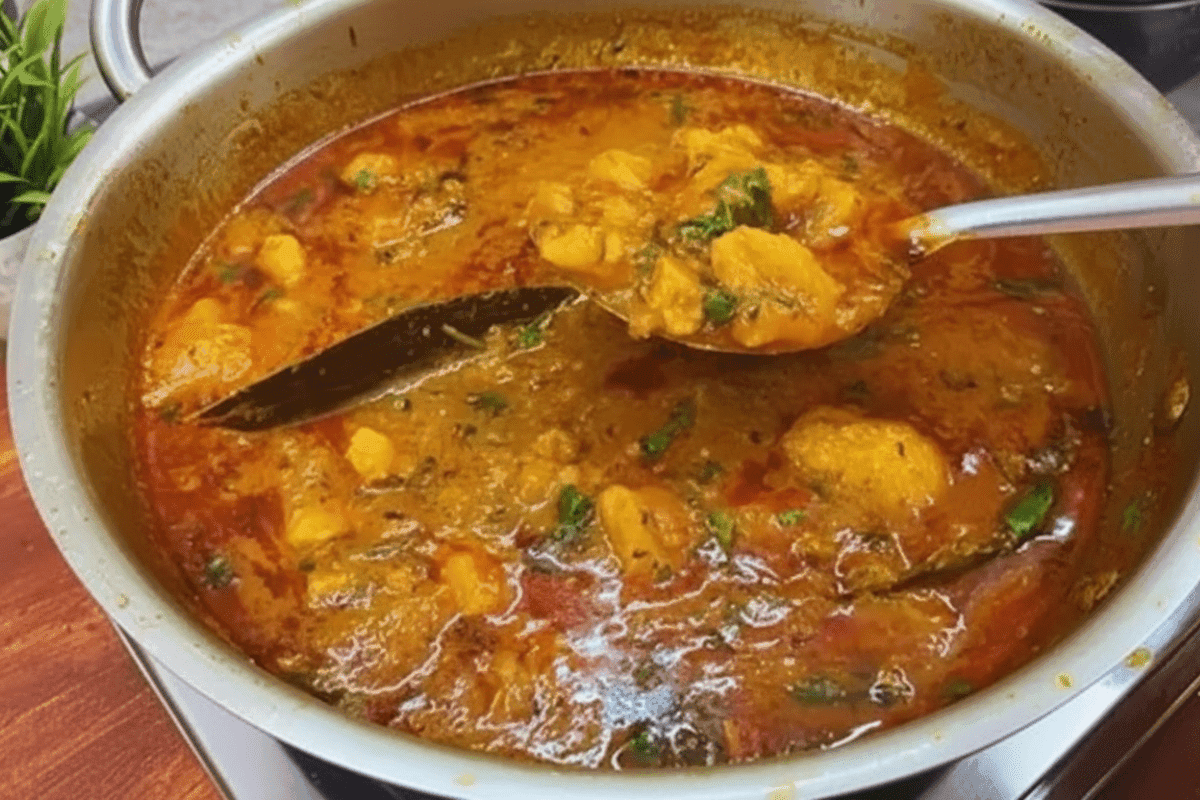 Navratri Recipe: नवरात्रि में बनाएं बिना लहसुन प्याज के भंडारे वाली स्वादिष्ट आलू की सब्जी