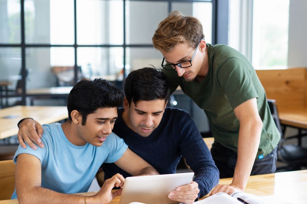 Sarkari Naukri 2025: 70000 तक Salary की सरकारी नौकरी का मौका, SSC की इस भर्ती के लिए फटाफट कर दें अप्लाई