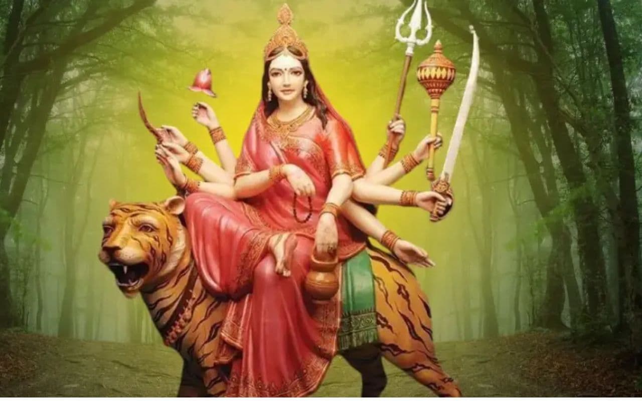 Shardiya Navratri 2025 Day 3: इस बार दो दिनों तक कर सकते हैं मां चंद्रघंटा की आराधना, जानें कैसे बना नवरात्रि के तीसरे दिन तृतीया तिथि और चतुर्थी तिथि का अद्भुत संयोग