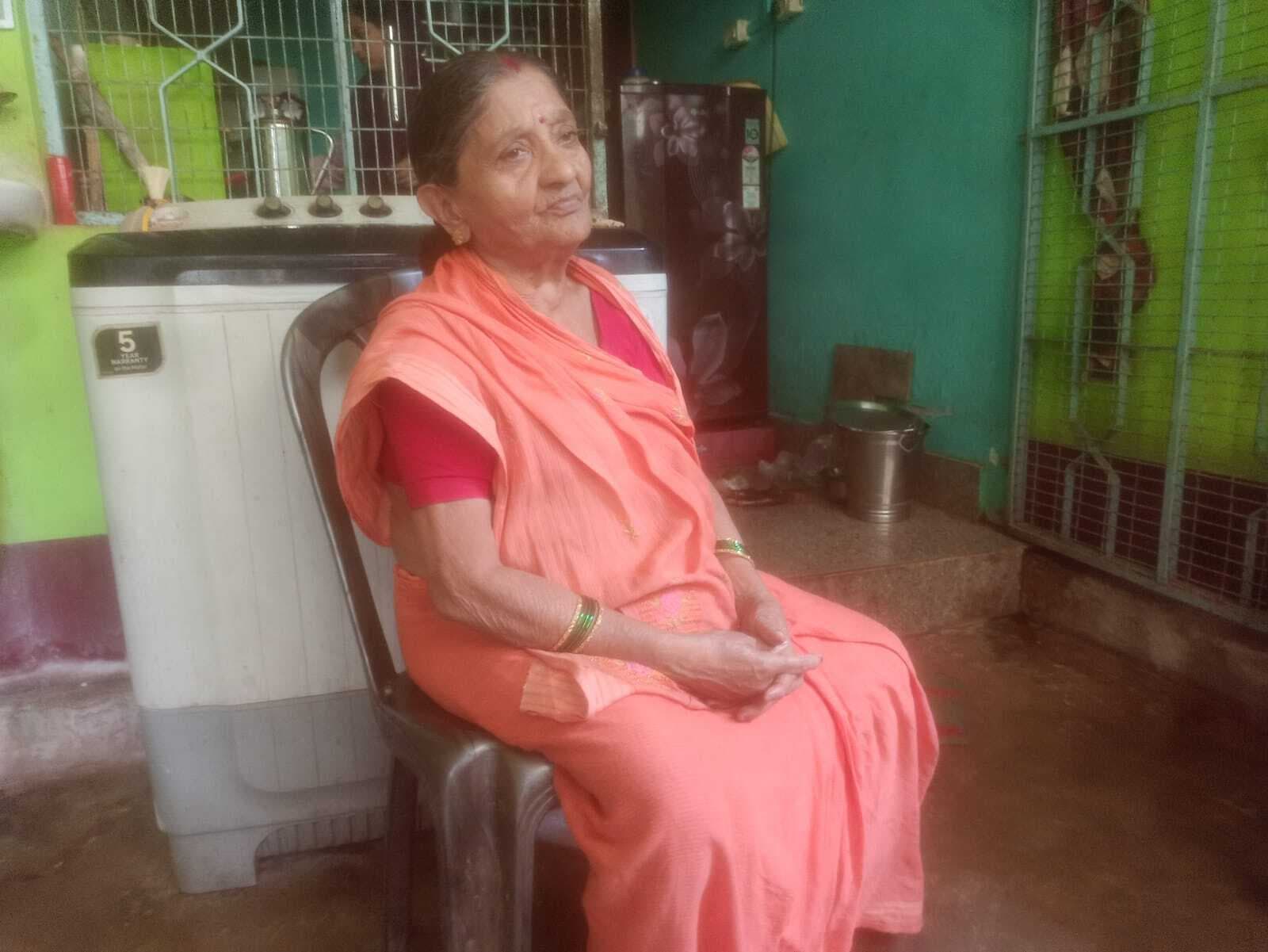 बाइक सवार बदमाशों ने सोनार पट्टी रोड के पास वृद्ध महिला का छीना चेन