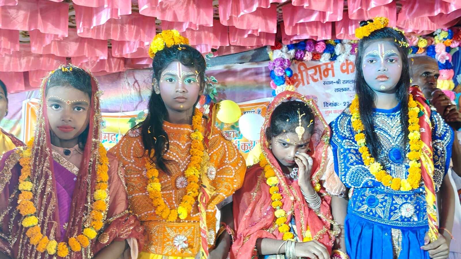 Bhagalpur news श्रीमद्भागवत कथा में भक्त प्रहलाद की विशेष झांकी निकाली