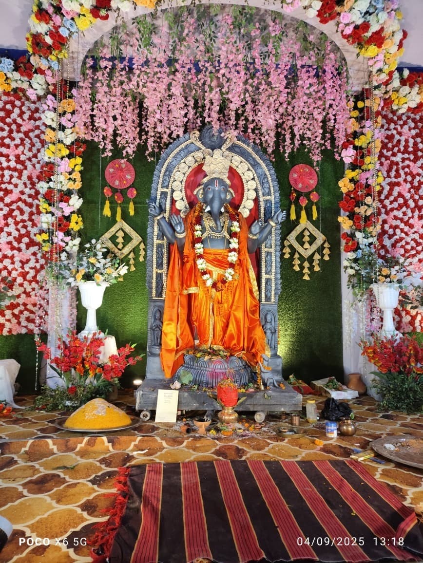 मातृ मंदिर में की जा रही गणपति की पूजा, उमड़ रहे श्रद्धालु