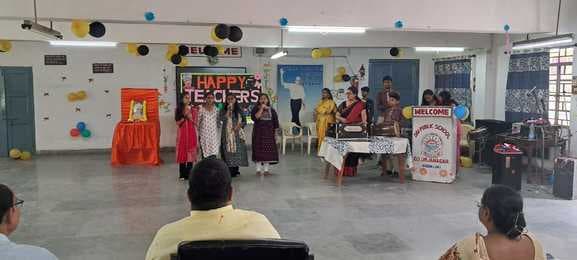 डीएवी स्कूल ऊर्जानगर में उत्साह पूर्वक मनाया गया शिक्षक दिवस