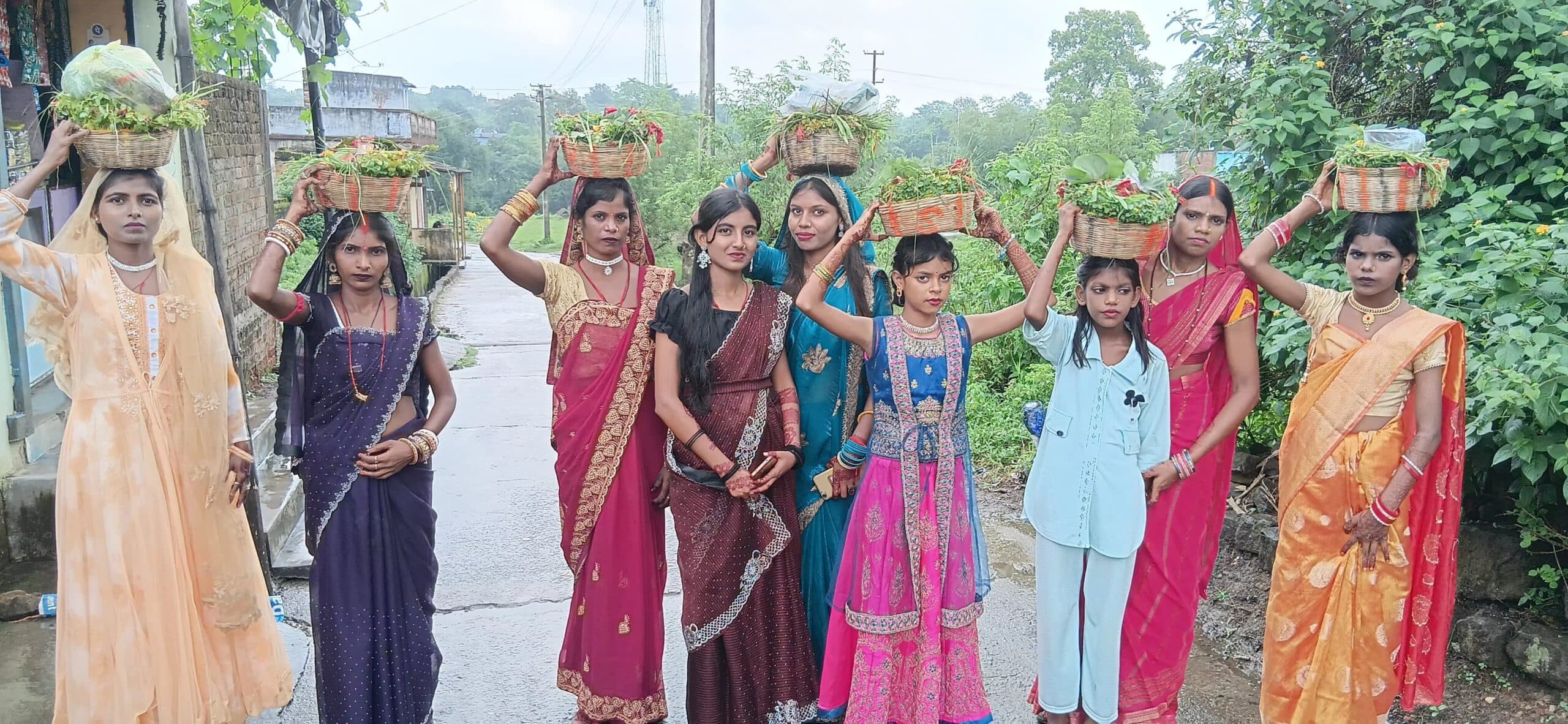 Bokaro News :आइज रे करम गोसाईं कास नदी पार रे…