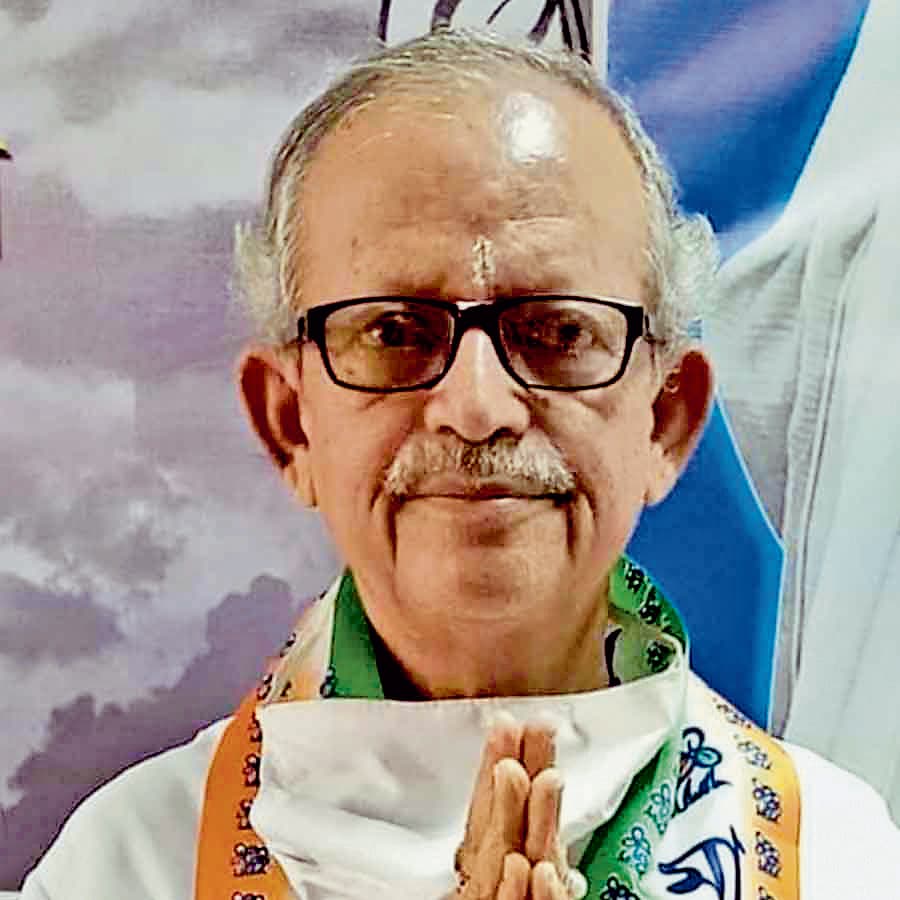 मत्स्य पालन मंत्री पर लगाया निकम्मा होने का आरोप