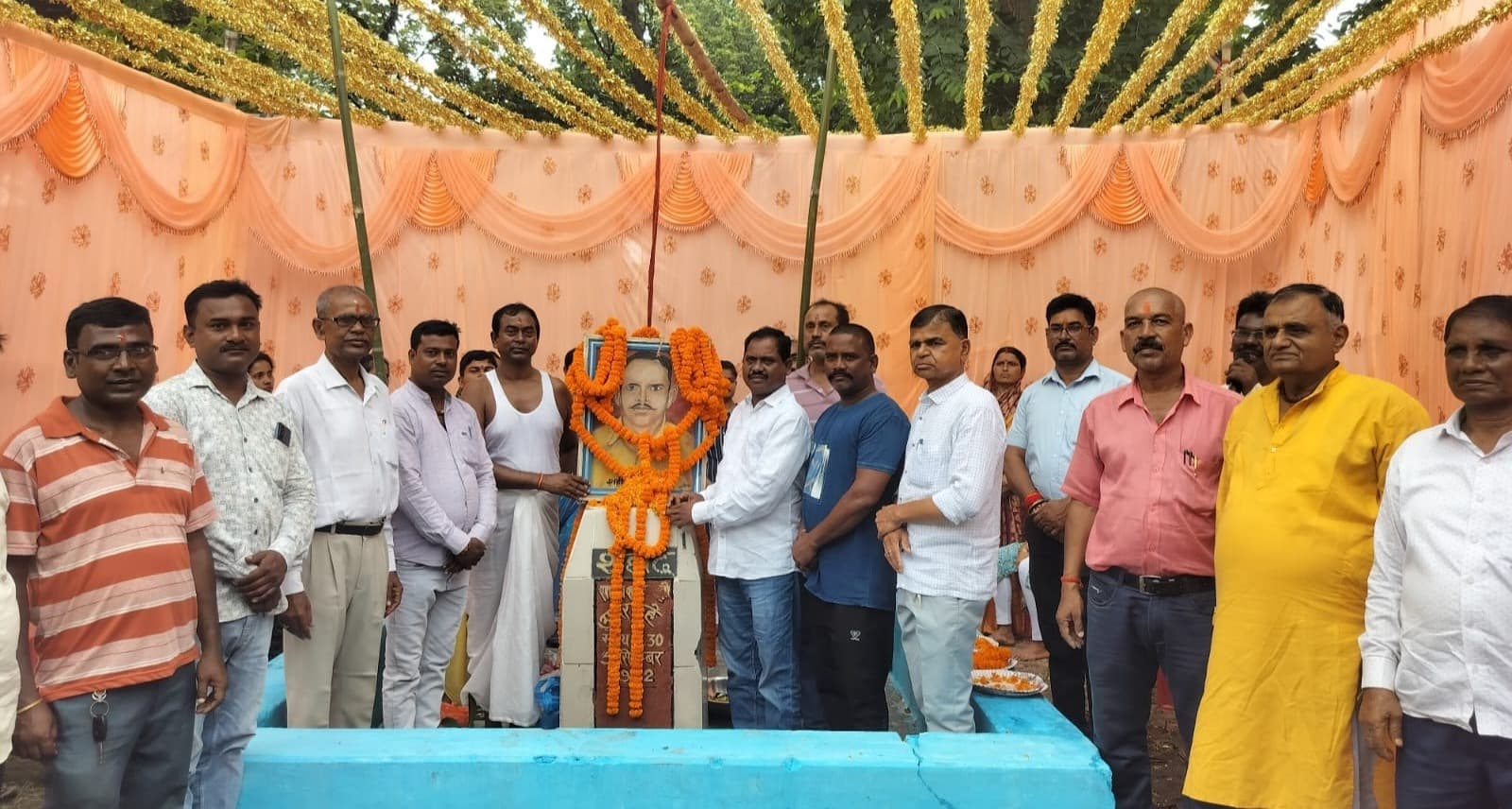 Dhanbad News: साहेब राम महतो का शहादत दिवस मना