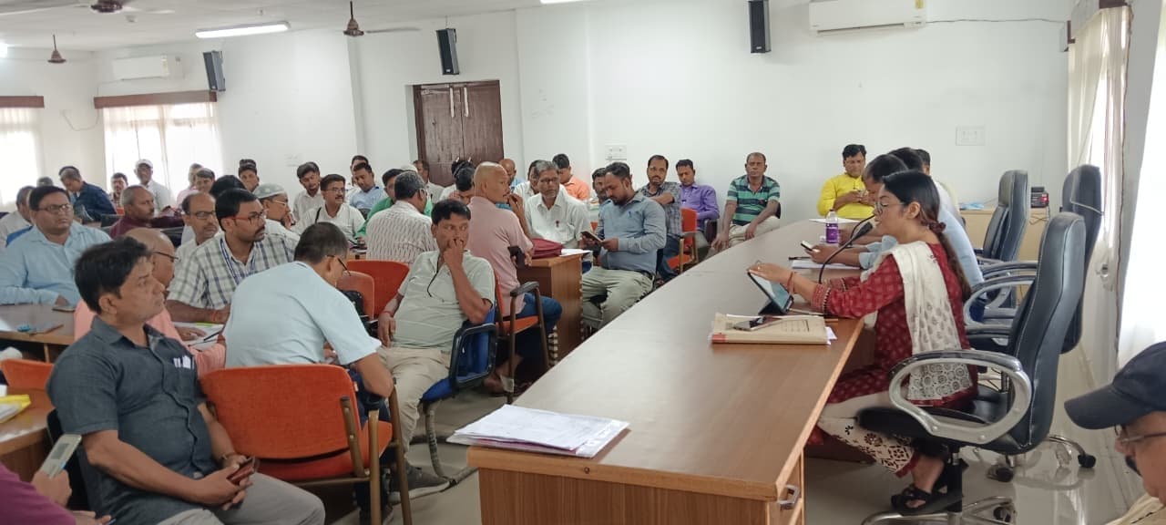 बीएलओ की शिफ्टवार बैठक, समयबद्ध कार्य निष्पादन पर दिया गया जोर