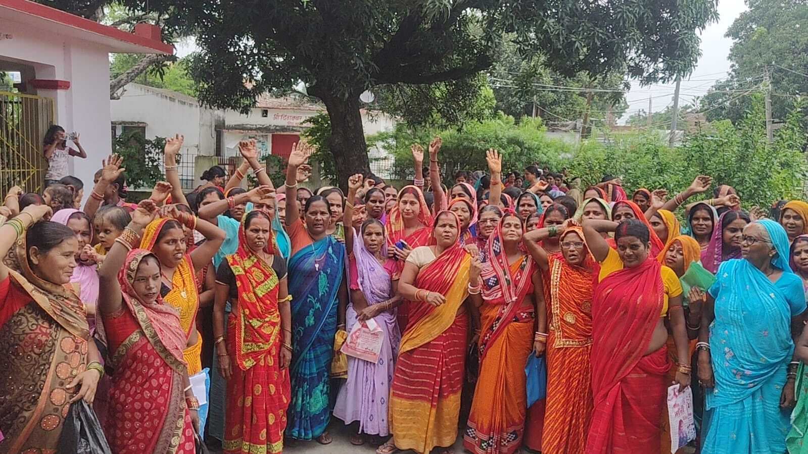 सभी वीओ में जीविका दीदी की बैठक आयोजित, राशि हस्तांतरित को लेकर हुई चर्चा