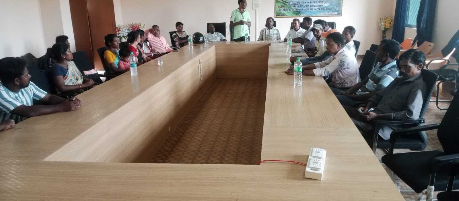 गुरुजी की अंतिम जोहार यात्रा को लेकर बैठक