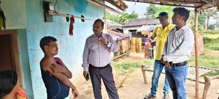 कालाजार उन्मूलन के लिए पोड़ैयाहाट में कीटनाशी छिड़काव अभियान शुरू