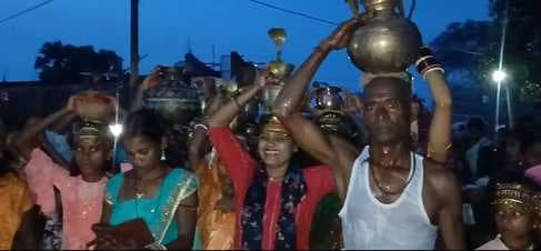 सीनपुर और पथरकानी में आस्था और भक्ति से सराबोर रहा बिषहरी पूजा उत्सव