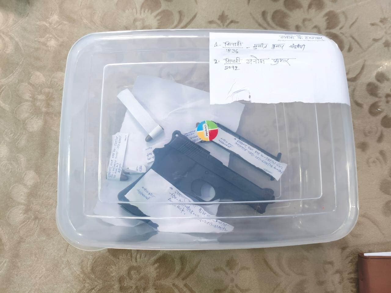 पिस्तौल व चार कारतूस के साथ एक गिरफ्तार, बाइक जब्त