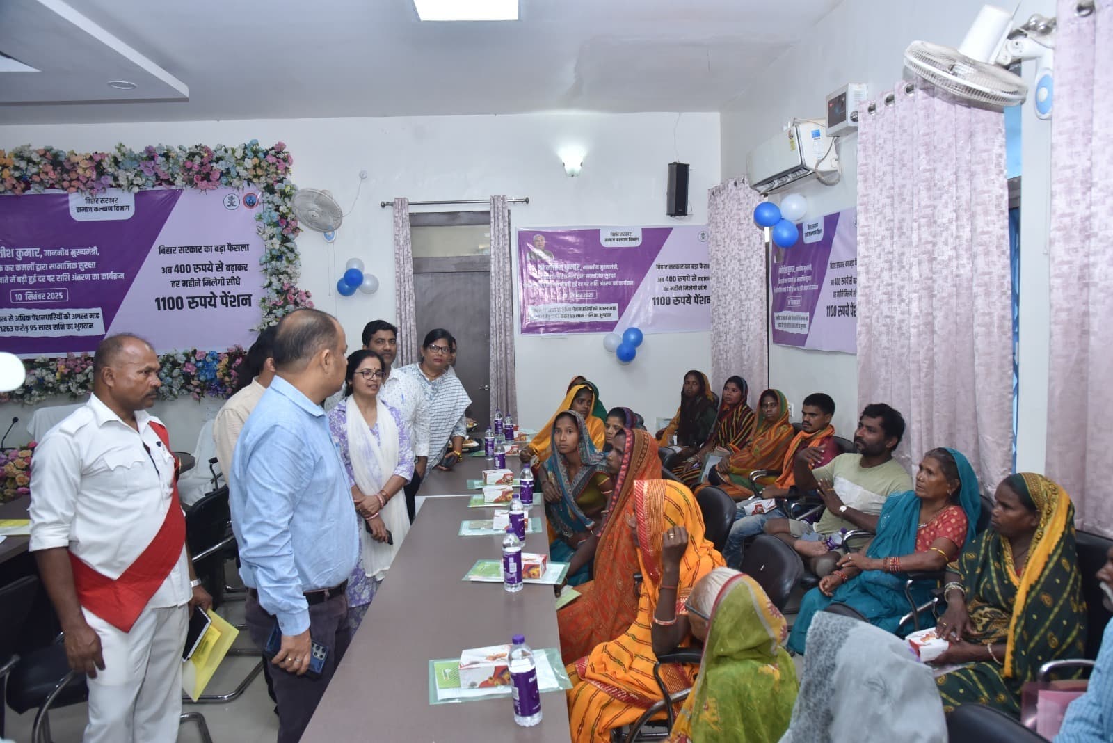 विभिन्न छह योजनाओं के लाभुकों के खातों में राशि किया अंतरण