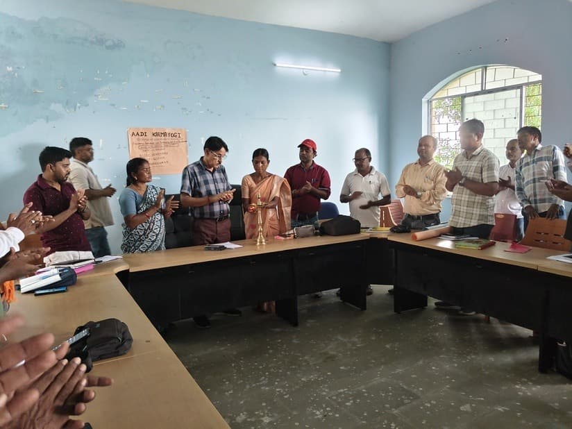 जनप्रतिनिधि, पंचायत सचिव व रोजगार सेवकों को दिया गया प्रशिक्षण