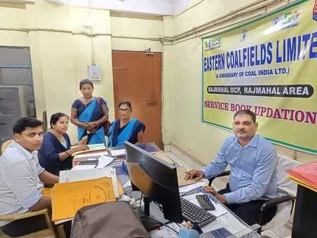 500 कर्मियों की सेवा पुस्तिका का किया गया अवलोकन