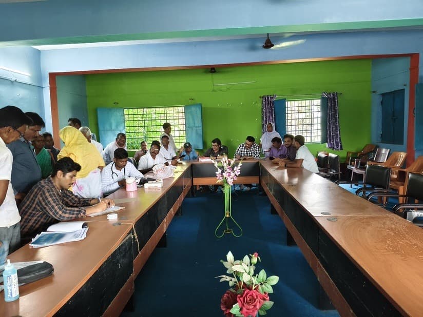 राजाभिट्ठा में लगाया गया नि:शुल्क स्वास्थ्य जांच शिविर