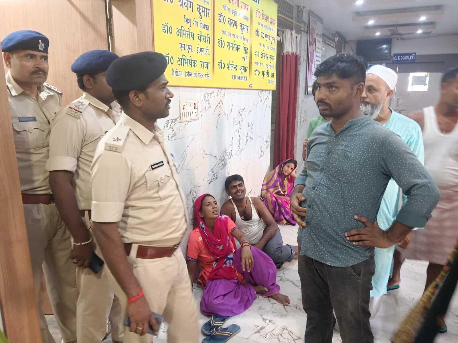 सौतन के बीच हुआ विवाद, सौतेले भाई ने भाई को मार दी गोली