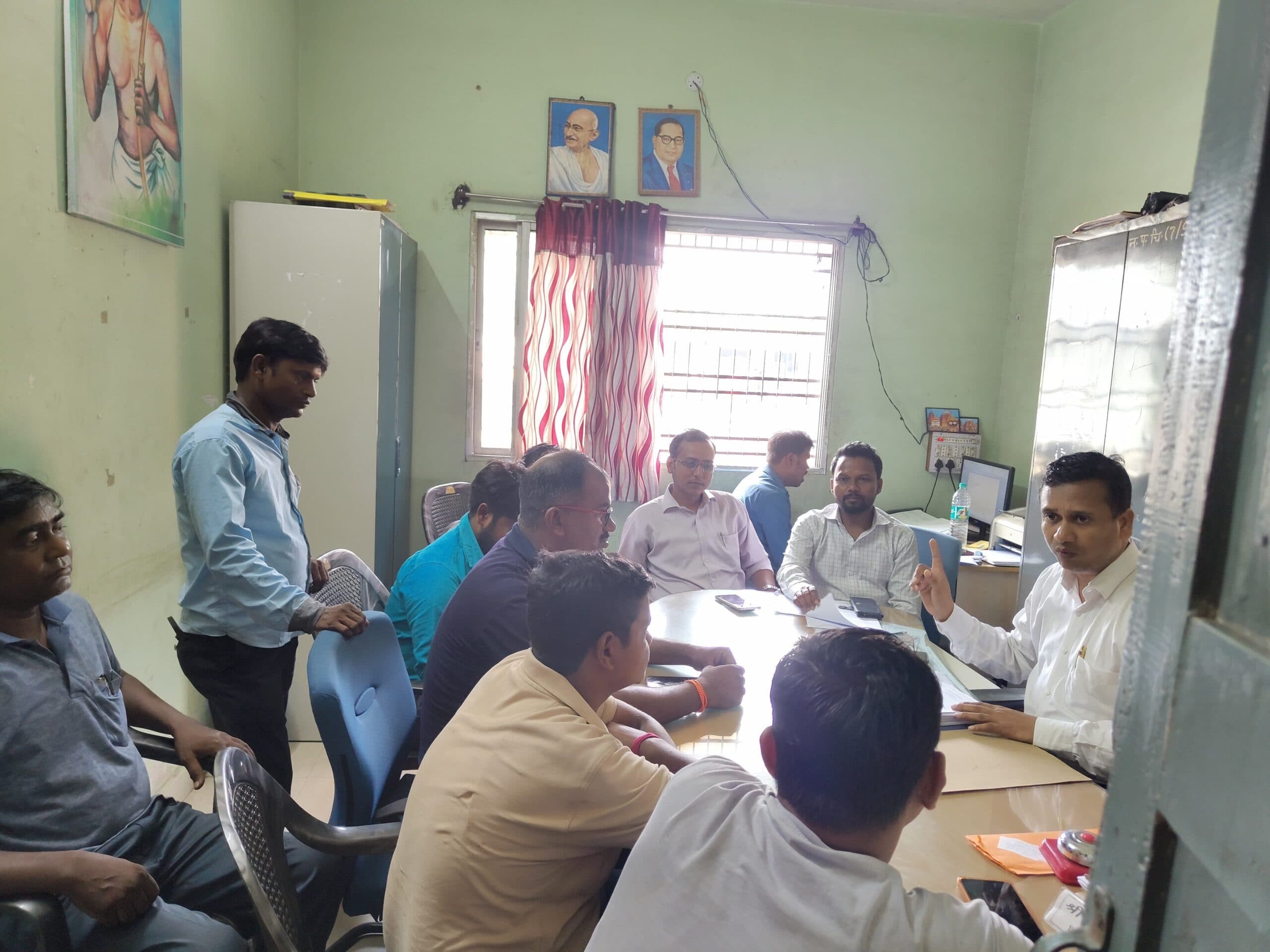 Dhanbad News: पूजा पंडालों के आसपास होगी सफाई, ब्लीचिंग का होगा छिड़काव