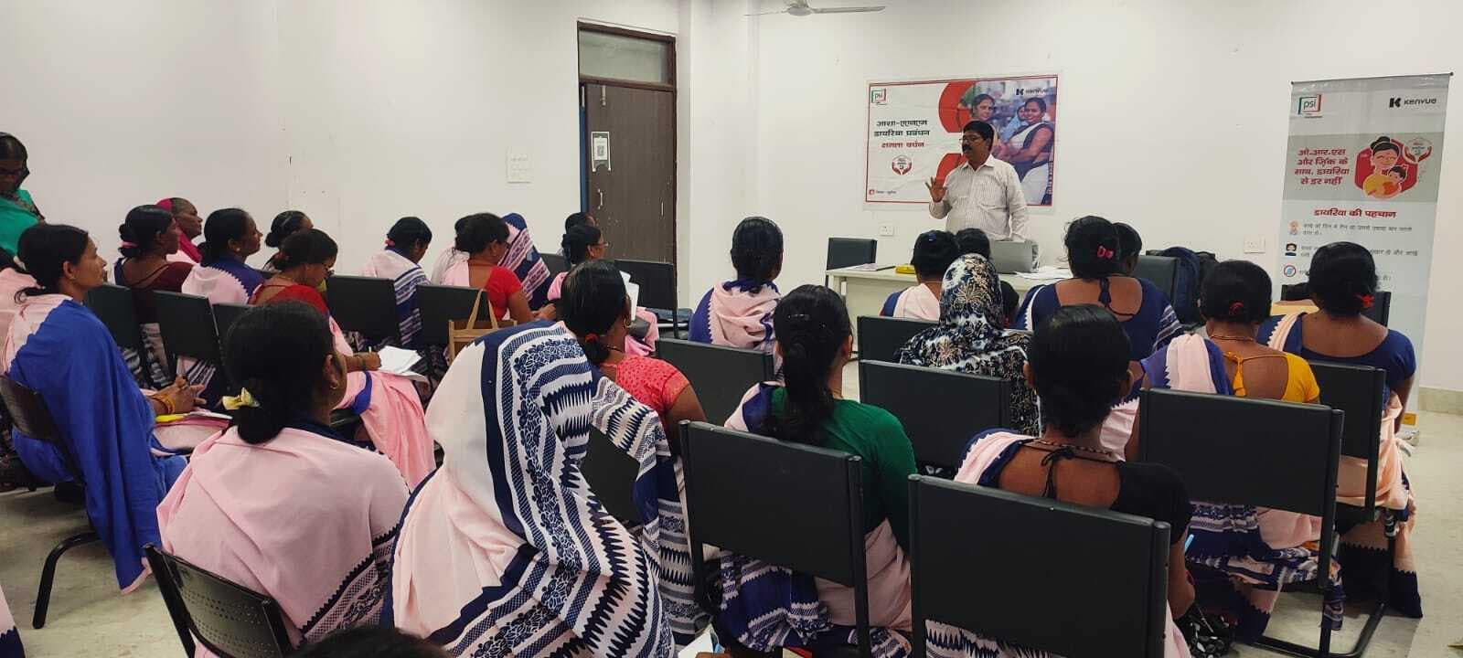 जिले में “डायरिया से डर नहीं” कार्यक्रम के तहत स्वास्थ्य कर्मी को किया प्रशिक्षित