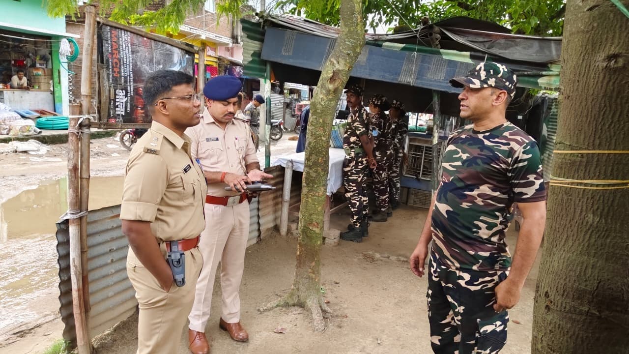 बॉर्डर इलाके का एसपी ने किया निरीक्षण, दिये निर्देश