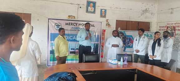 मर्सी हॉस्पिटल की ओर से लगाया गया मेडिकल कैम्प