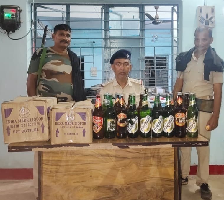 देशी-विदेशी शराब के साथ तस्कर धराया, जेल