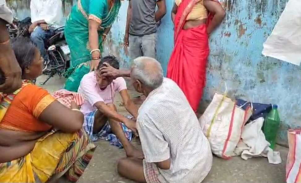 सदर अस्पताल में इलाज की जगह अंधविश्वास