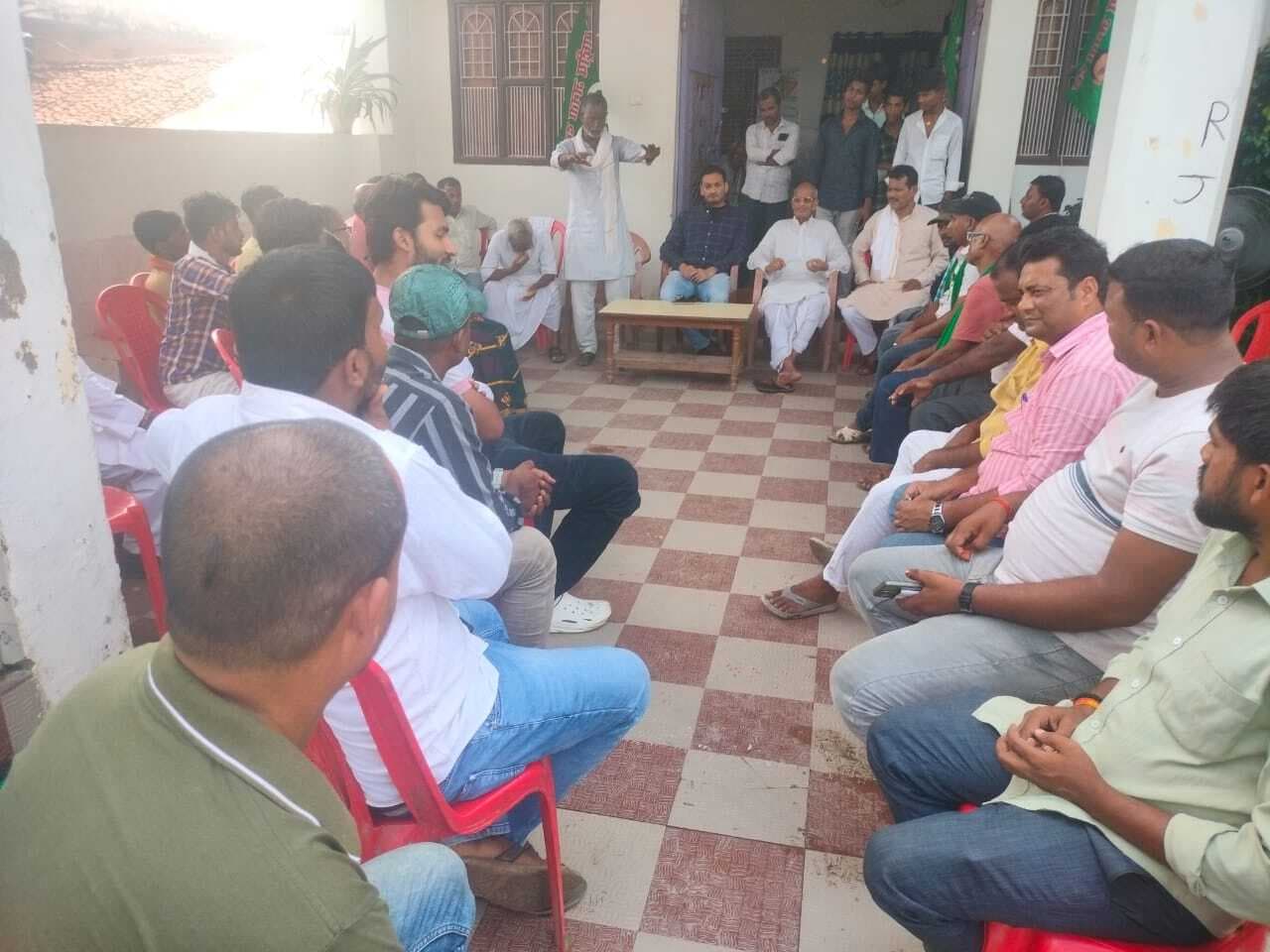 राजद की बैठक में तेजस्वी यादव के स्वागत की बनी रणनीति