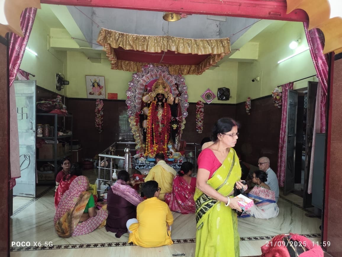 अमावस्या पूजा पर शहर के विभिन्न काली मंदिरों में विशेष पूजा-अर्चना