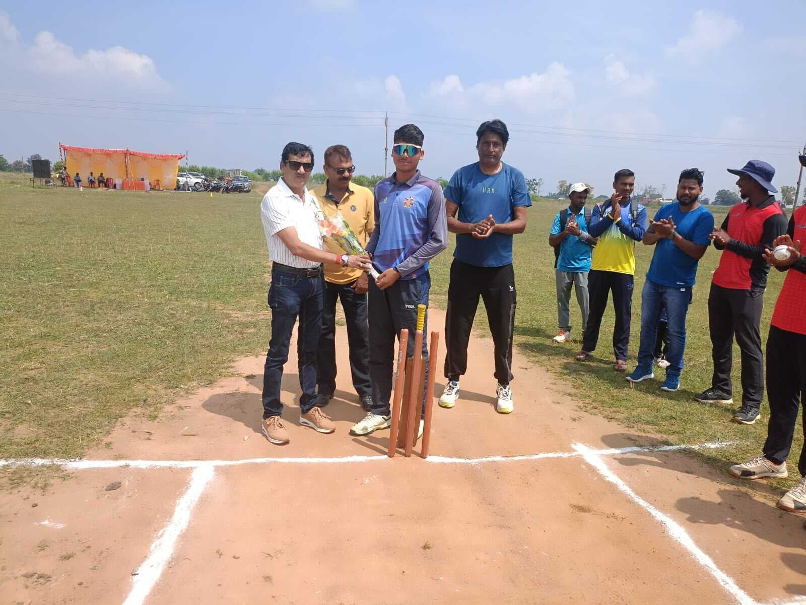 अंडर 16 क्रिकेट टूर्नामेंट शुरू, पहले मैच में रॉयल डीआइजी जीती