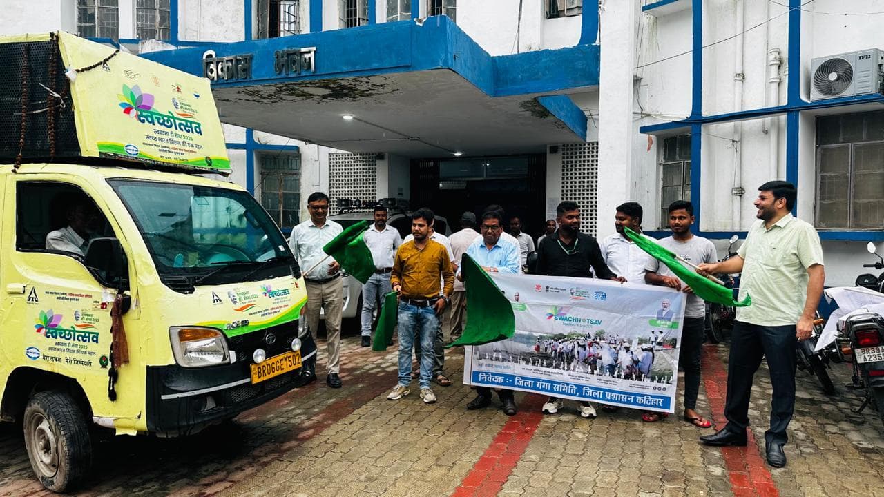 स्वच्छता ही सेवा पखवाड़ा को ले रवान किया जागरूकता रथ