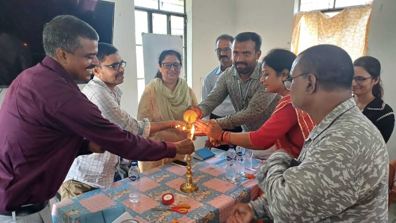 शिक्षकों के तीन दिवसीय प्रशिक्षण कार्यक्रम का शुभारंभ