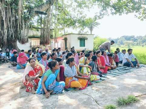 आदि कर्मयोगी अभियान के तहत पोड़ैयाहाट में हुई ग्राम सभा