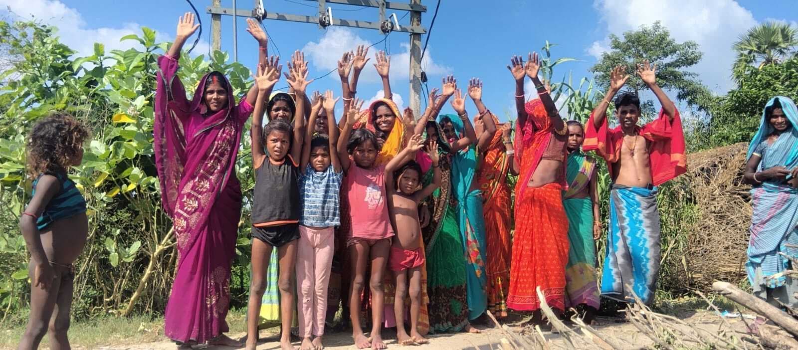 ट्रांसफार्मर खराब होने से नाराज ग्रामीणों का विरोध प्रदर्शन