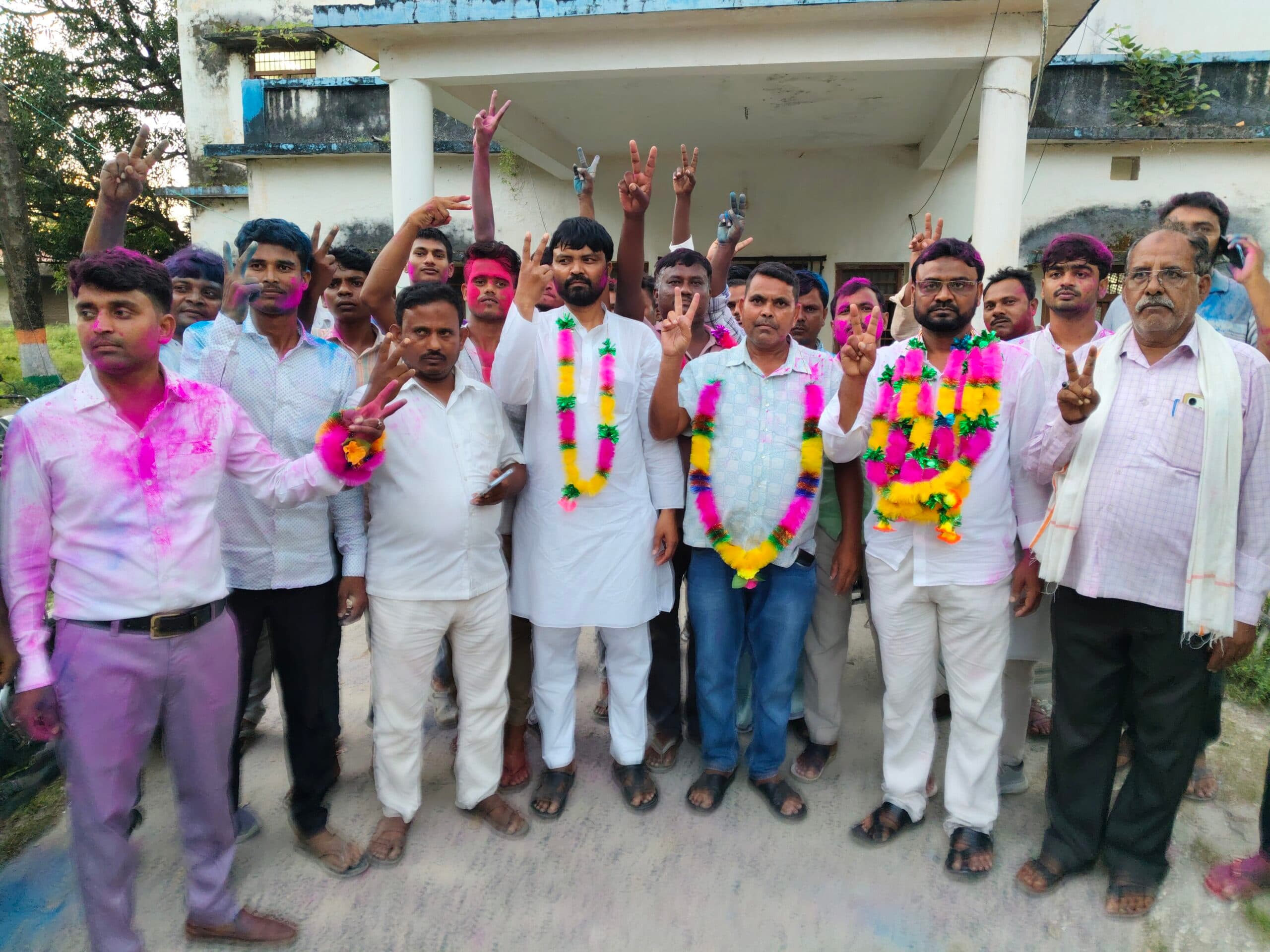 सब्जी उत्पादक सहकारी समिति का चुनाव संपन्न, मोहम्मद सादिक हुसैन अध्यक्ष, मोहम्मद बबलू अंसारी उपाध्यक्ष निर्वाचित