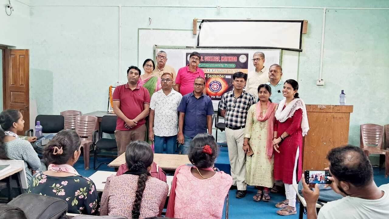 डीएस कॉलेज में बीसीए में चलाया गया स्वच्छता अभियान